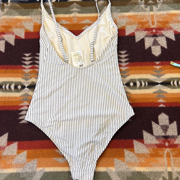 H&M - Picture 4 of 4